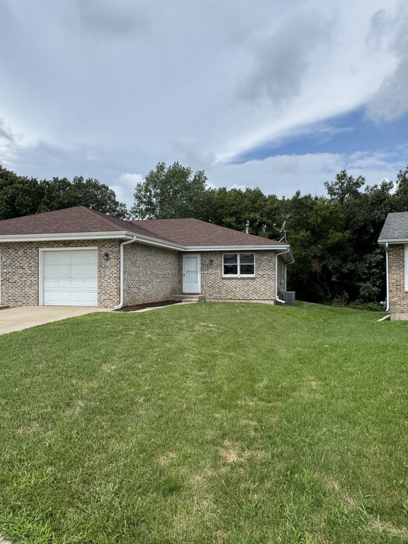 2532 Red Oak Trail Property Photo 1