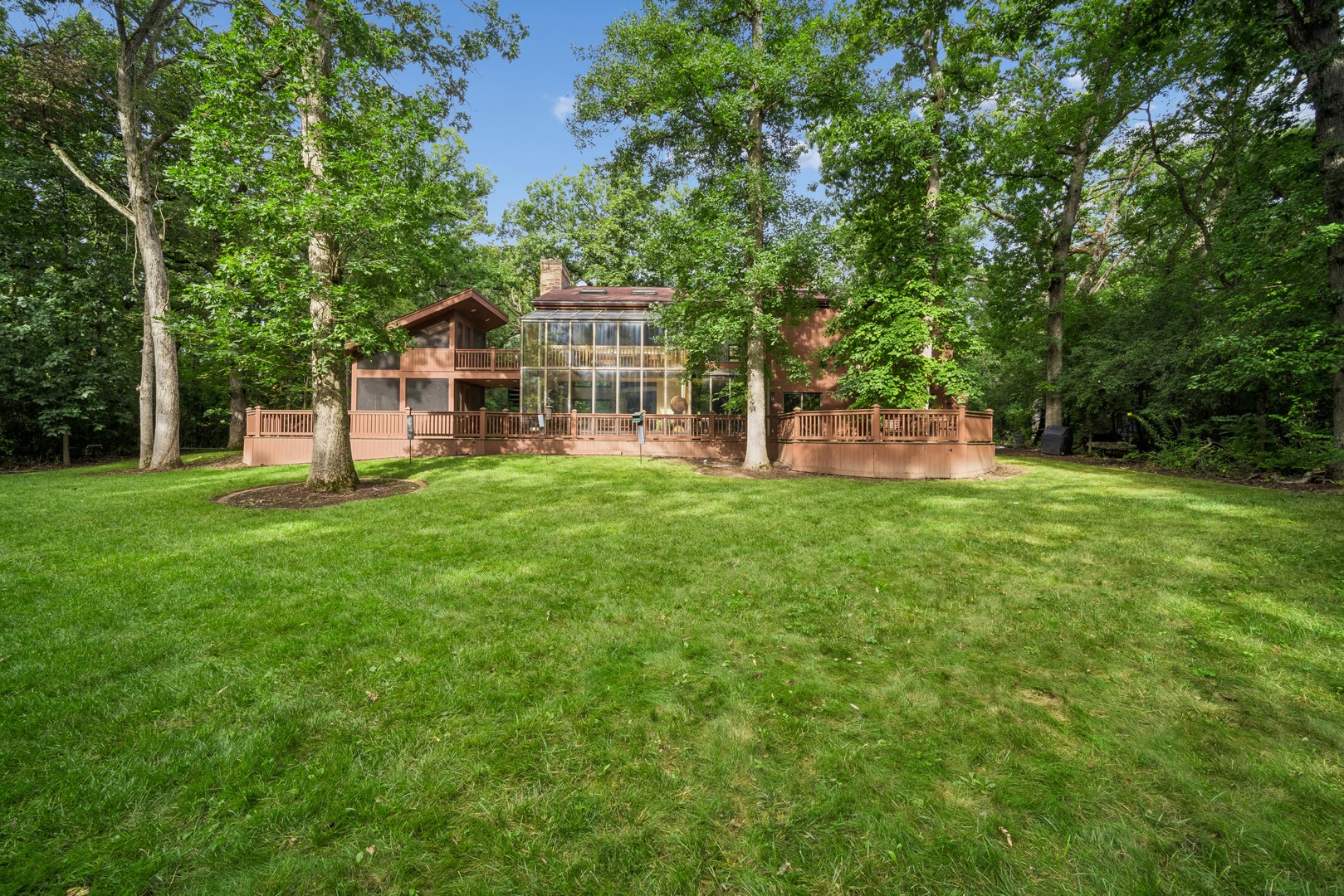 3135 Shagbark Lane Property Photo 2