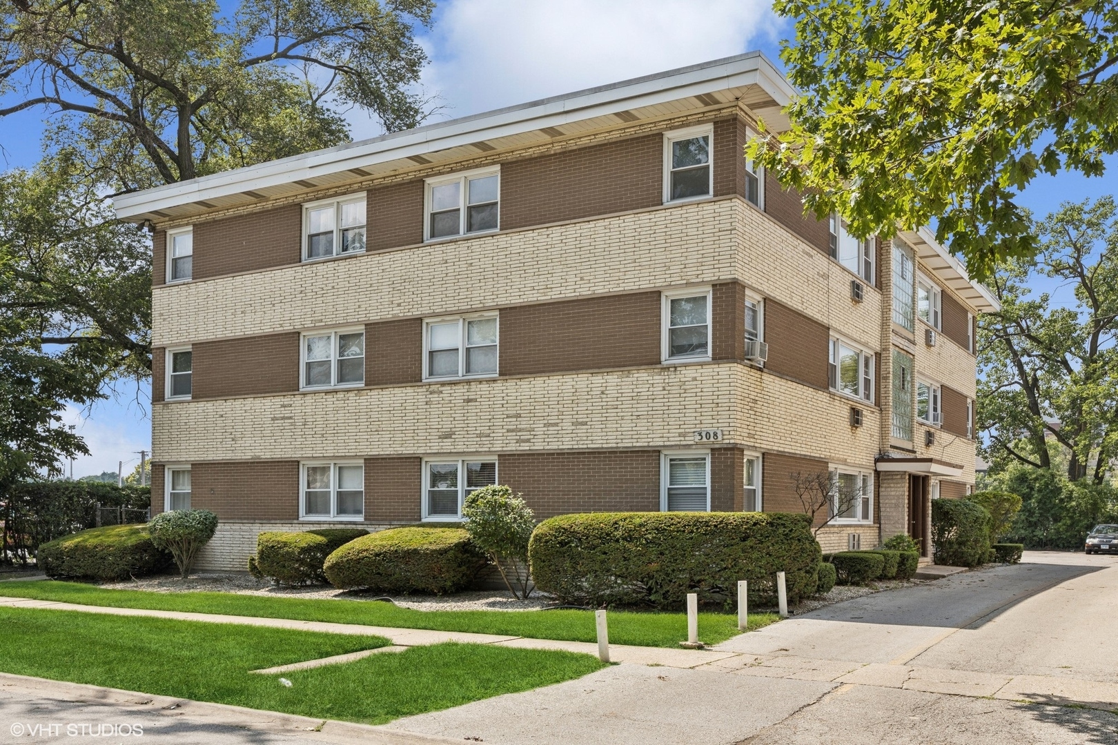 308 Beach Avenue 1c Property Photo 1