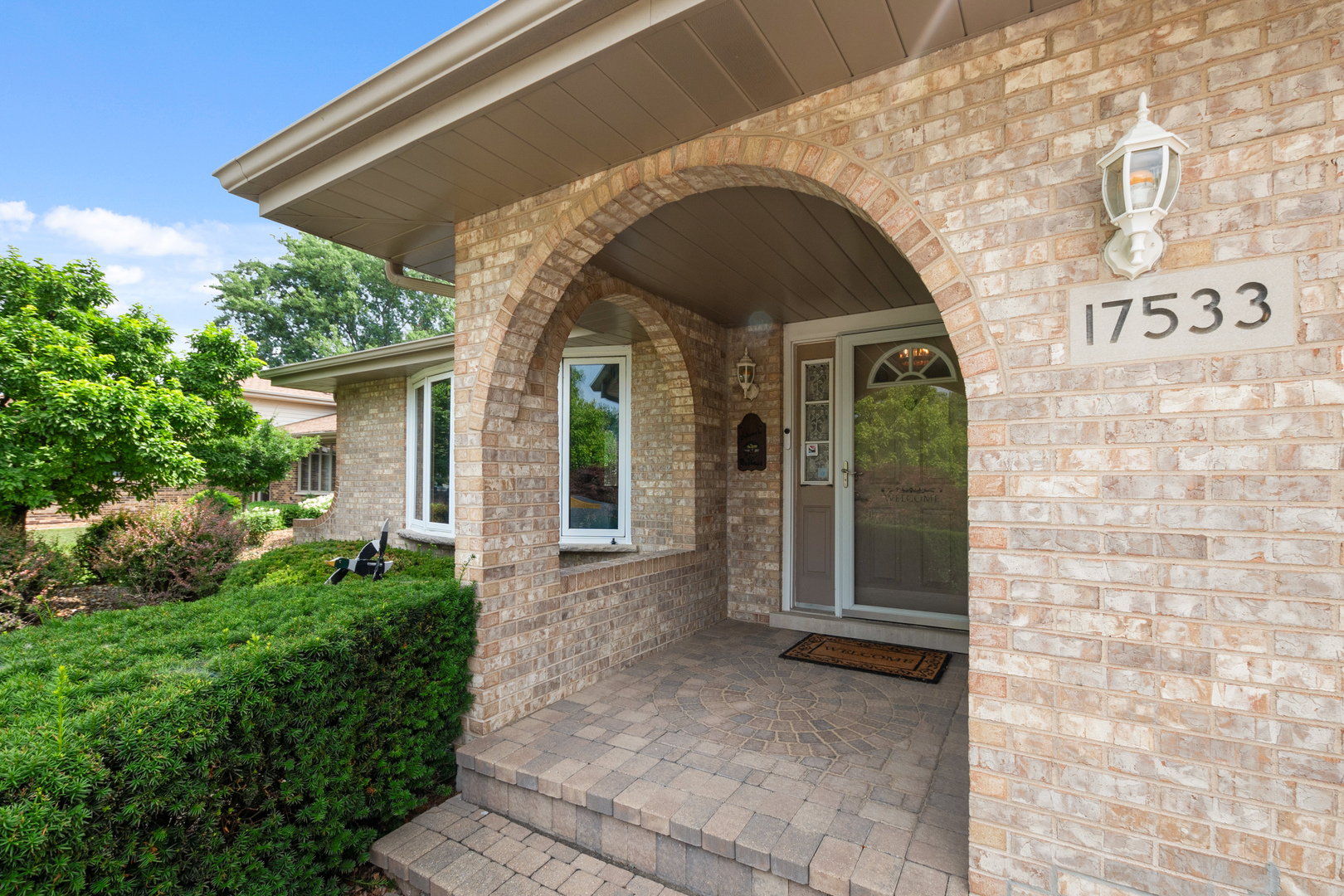 17533 Pecan Lane Property Photo 3