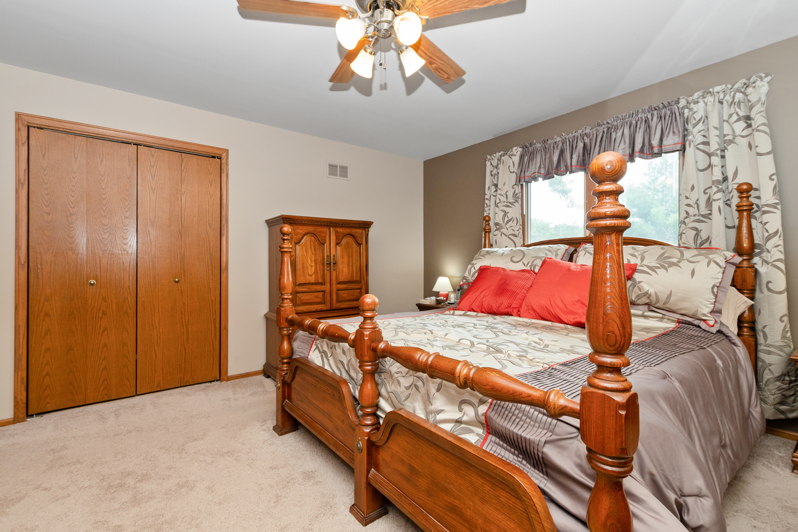 17533 Pecan Lane Property Photo 18