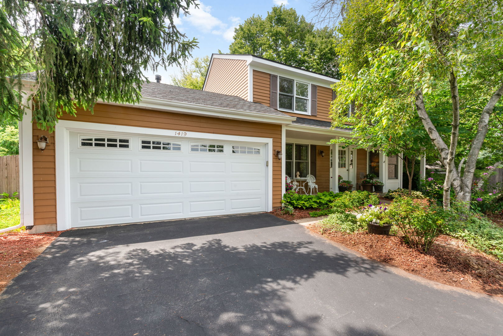 1419 Issel Court Property Photo 1