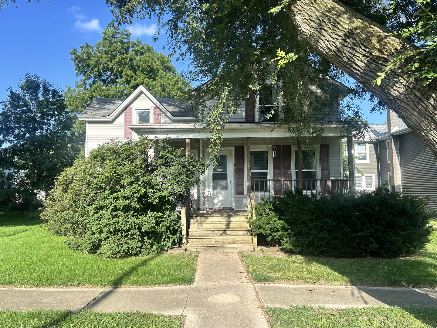 503 11th Avenue Property Photo 1