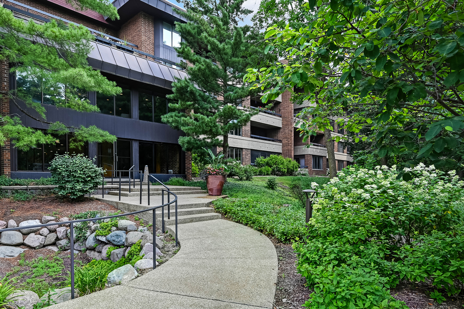 1409 Burr Oak Road 311a Property Photo 2