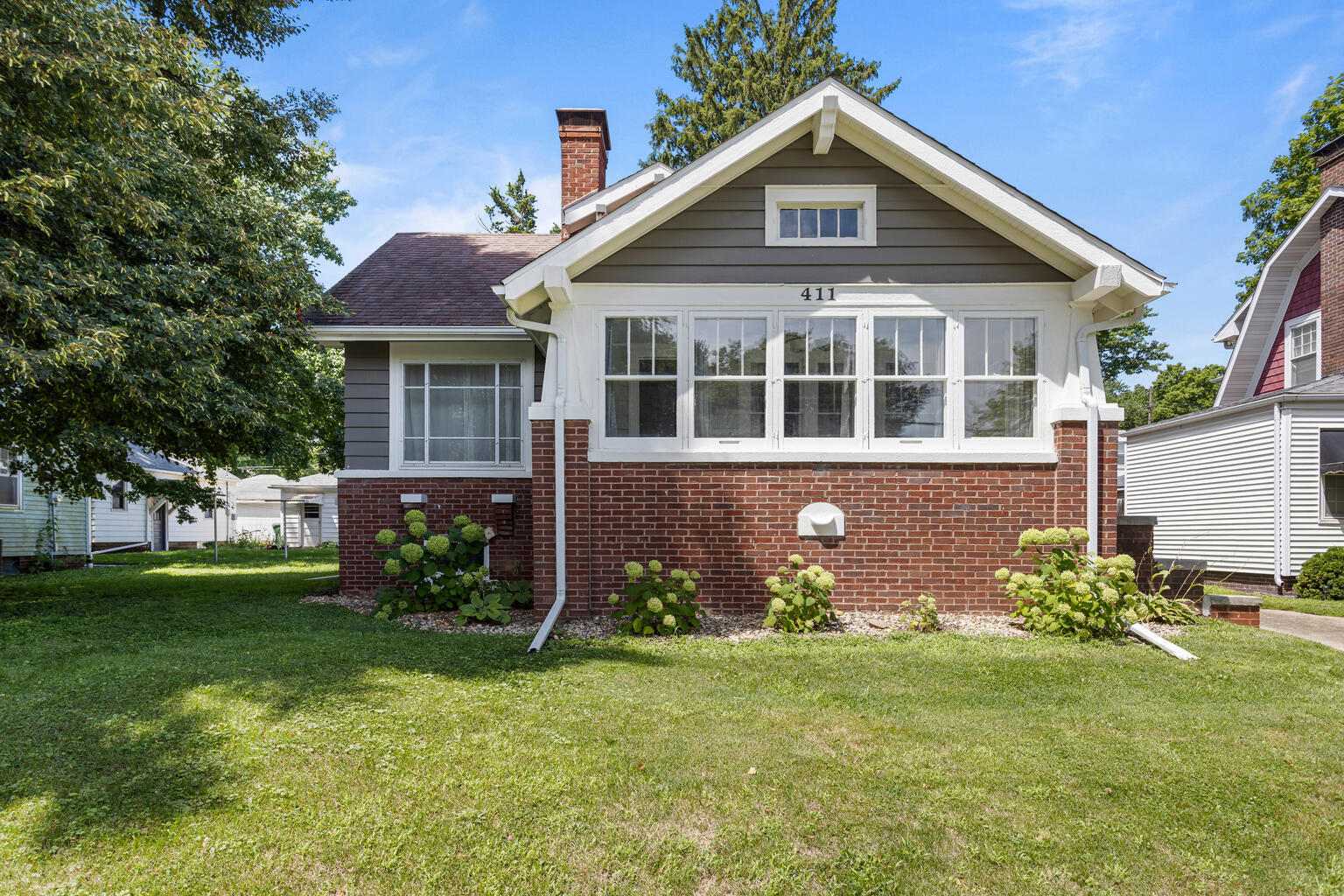 411 S Madison Street Property Photo 1