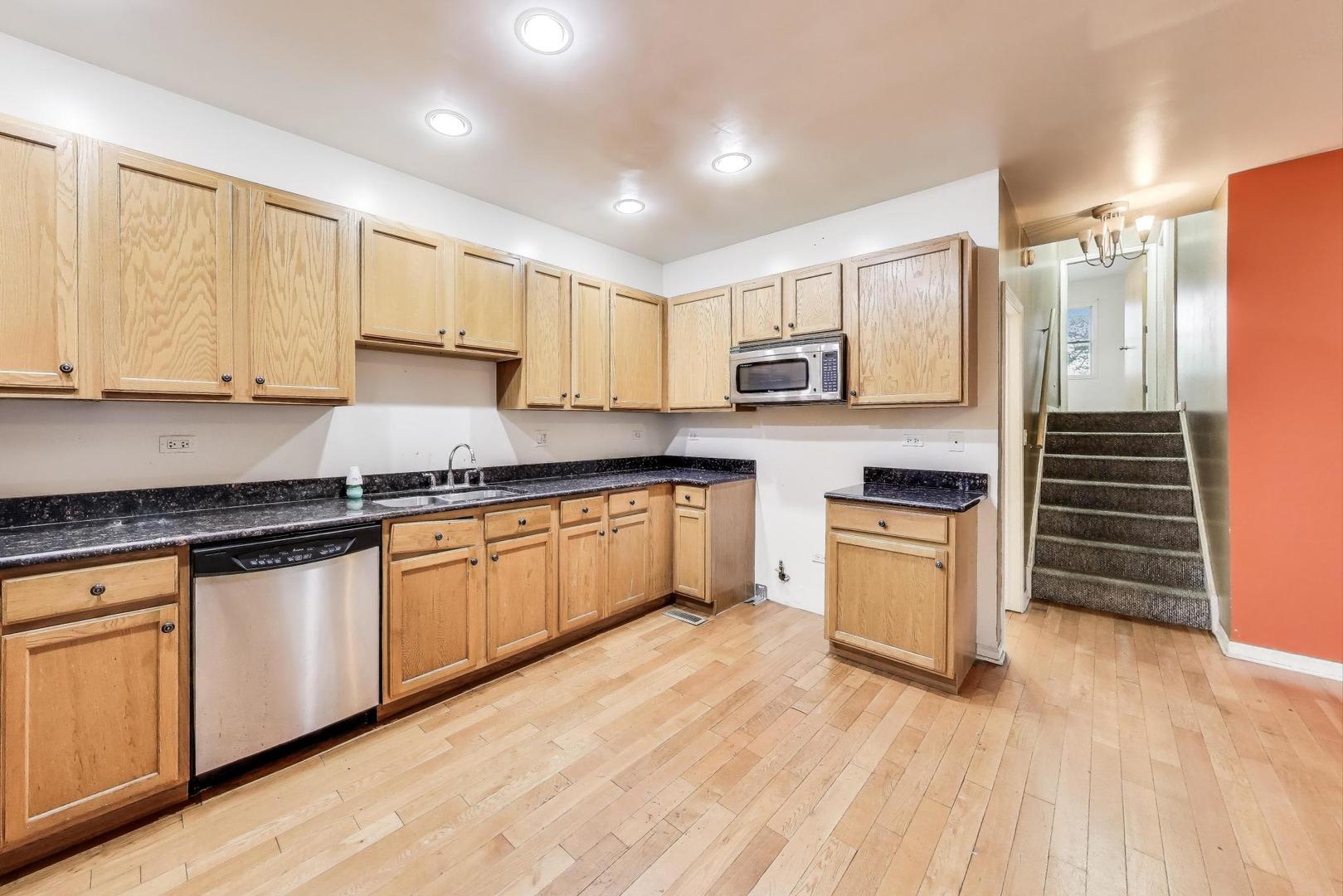 1431 W 108th Street C Property Photo 9