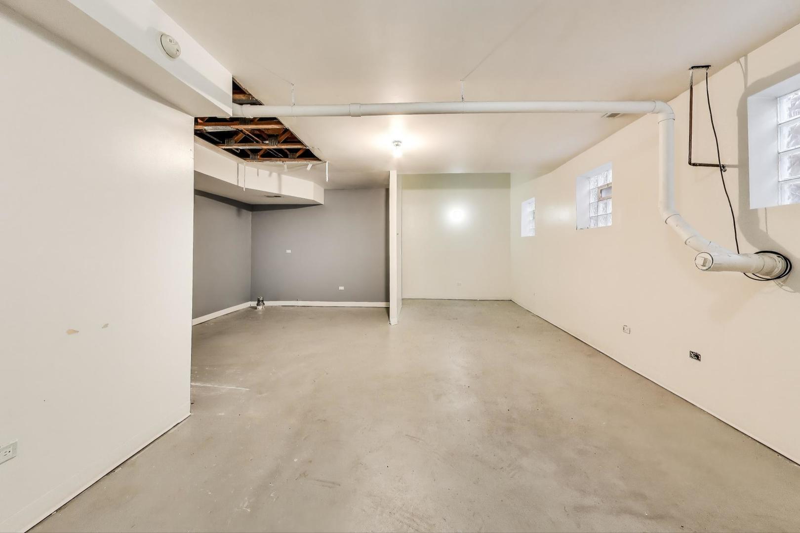 1431 W 108th Street C Property Photo 20