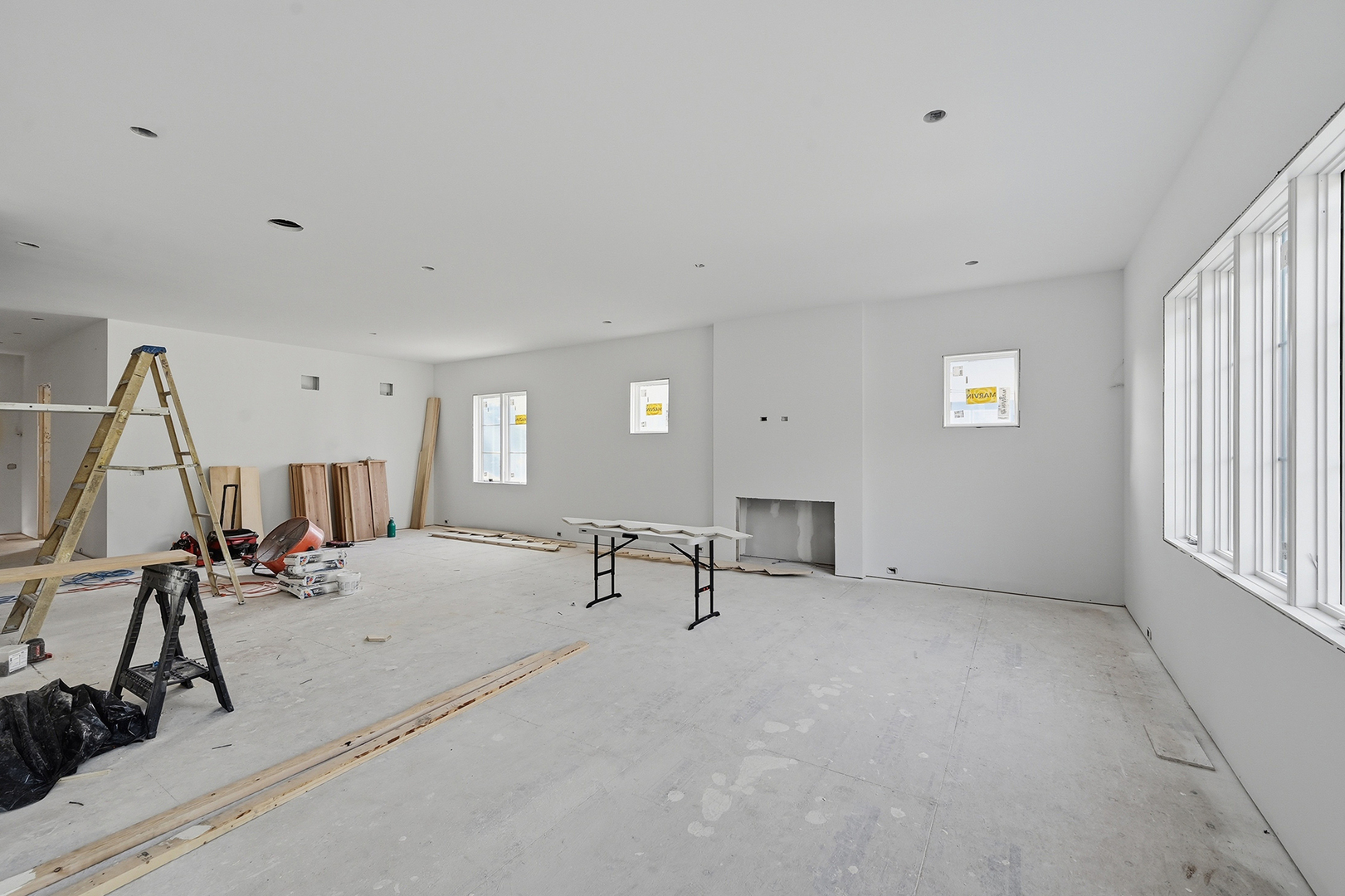 6136 Bentley Avenue Property Photo 6