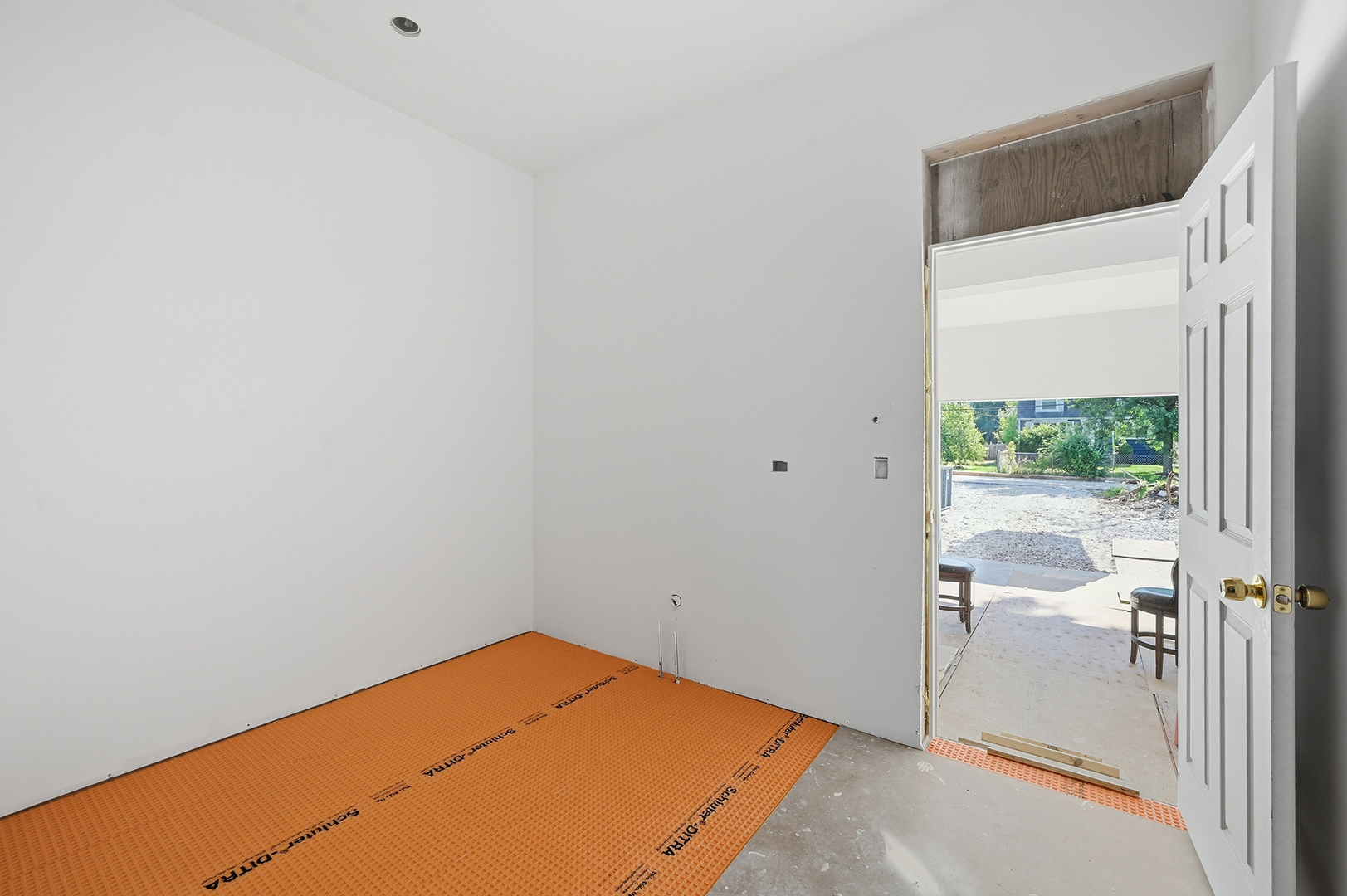 6136 Bentley Avenue Property Photo 9