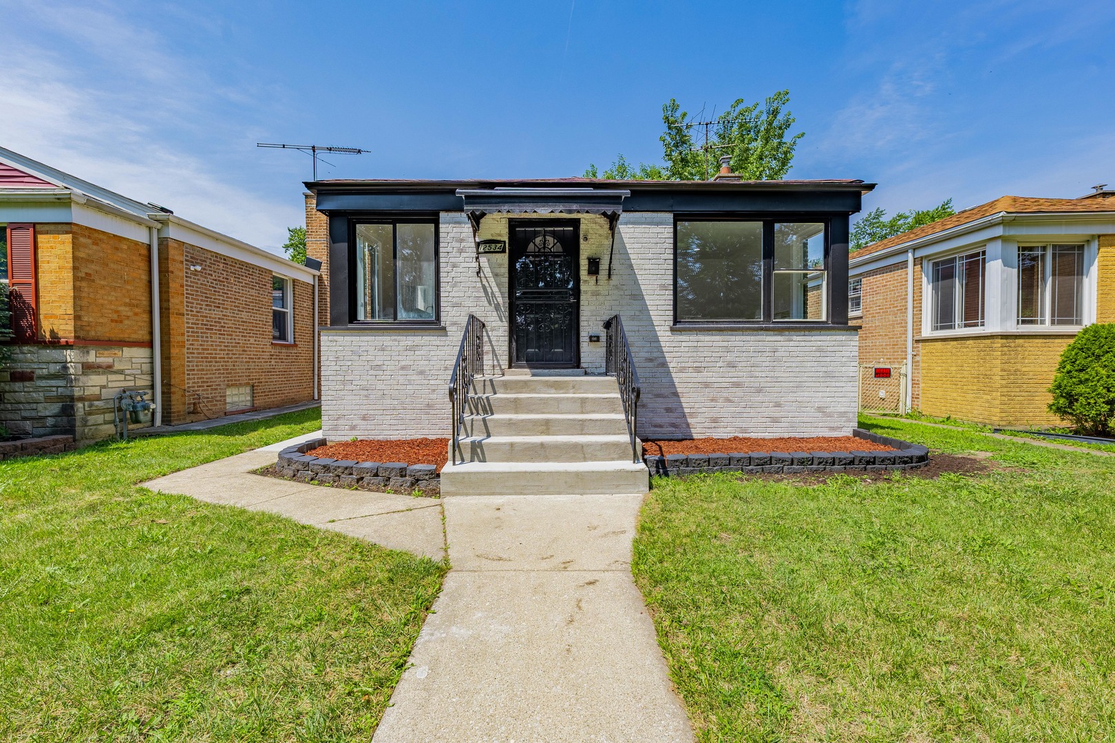 12534 S Racine Avenue Property Photo 1