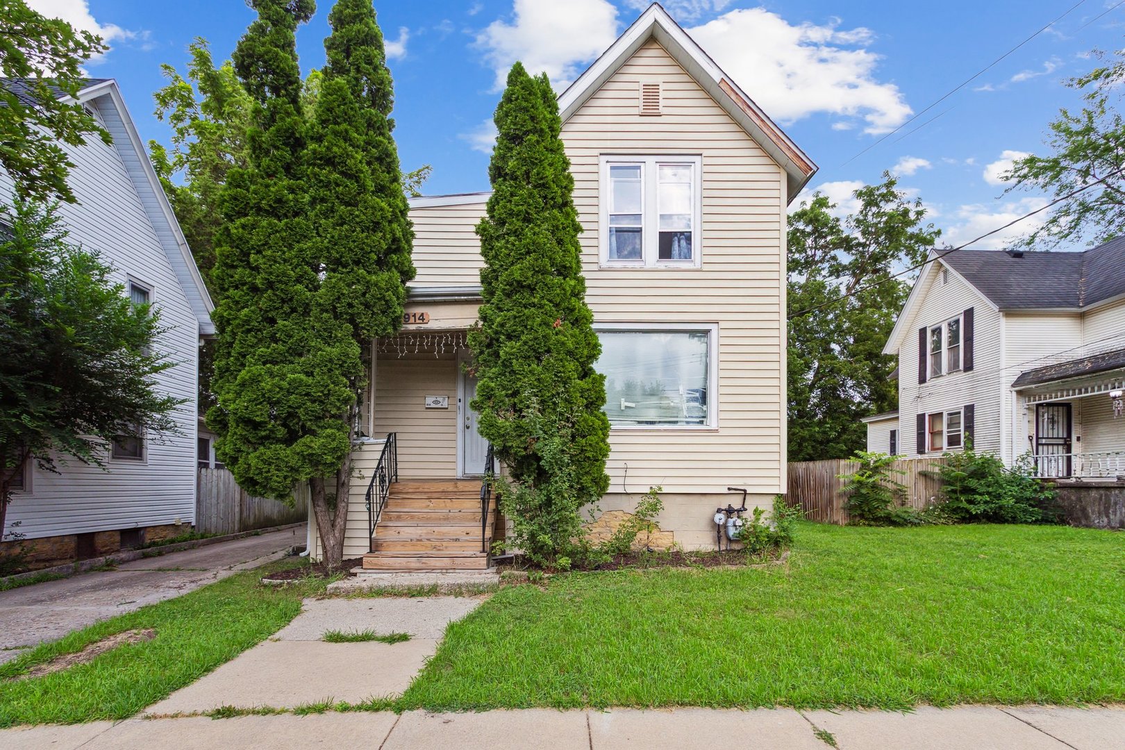 914 Garfield Avenue Property Photo 1