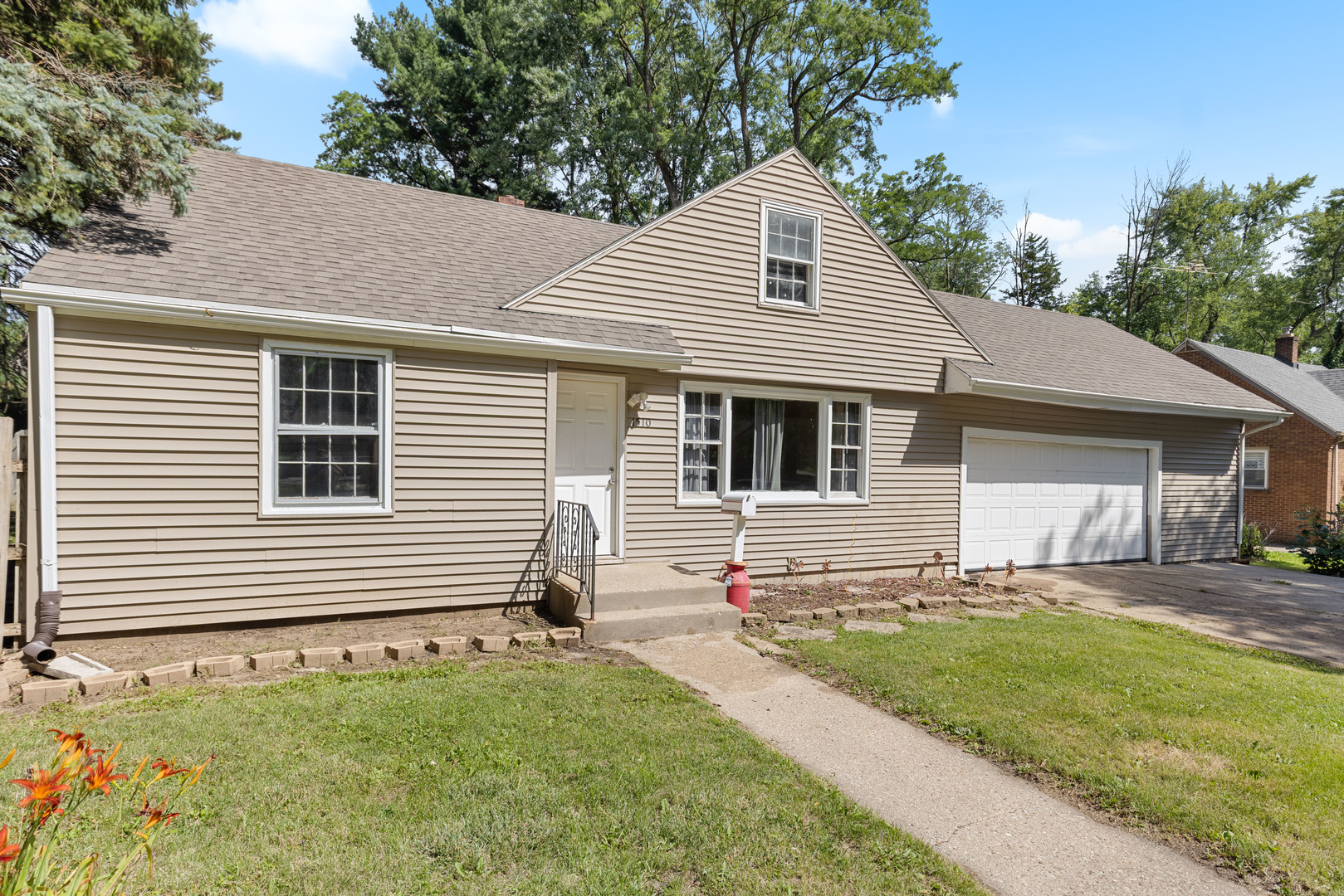 1510 E Gate Parkway Property Photo 1