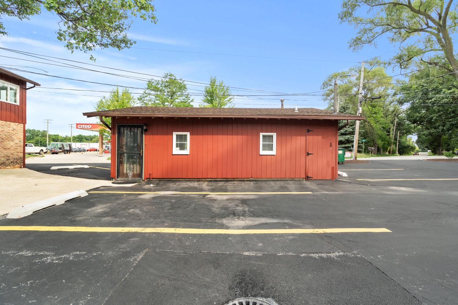 16143 South Lincoln Highway Property Photo 3