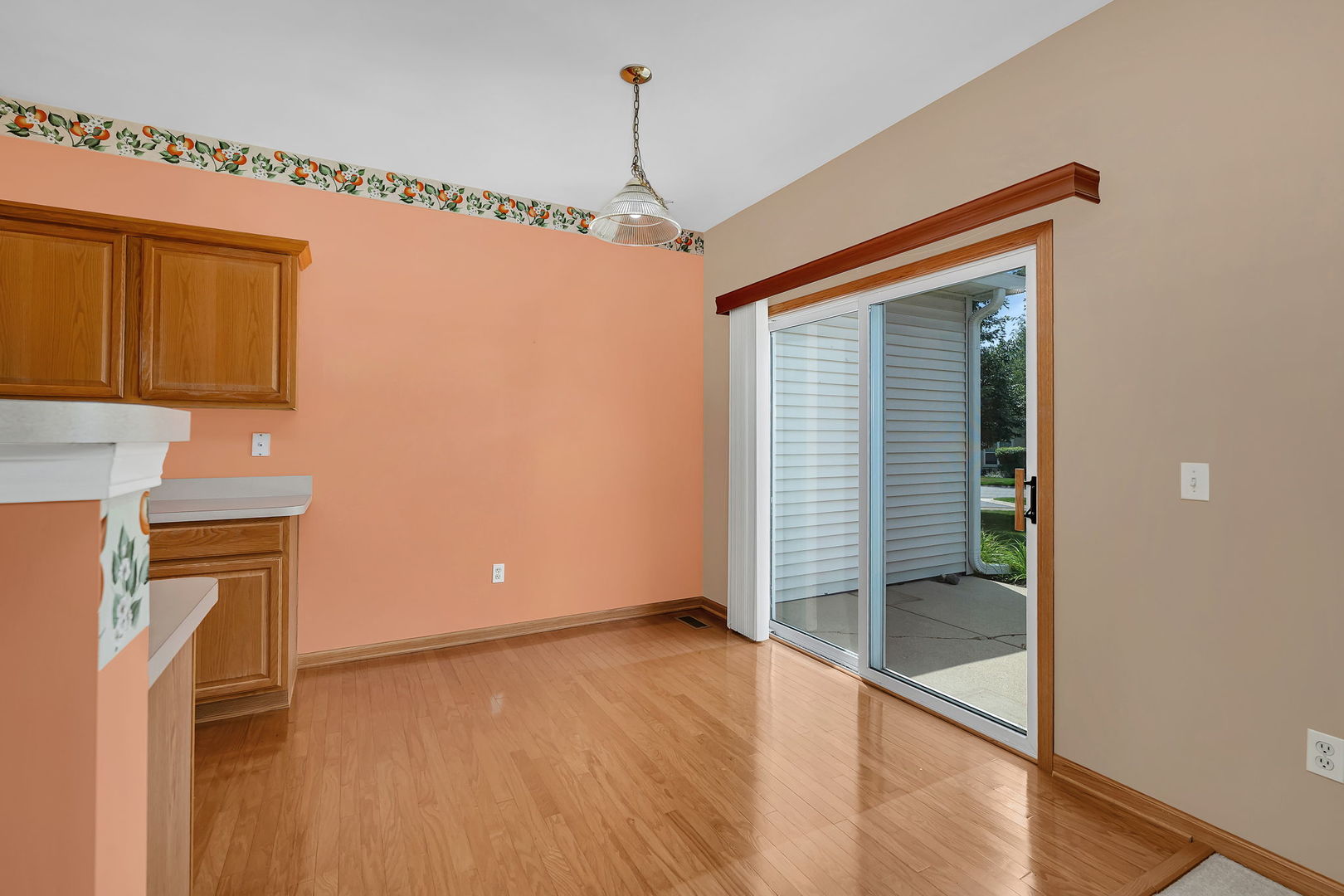 1592 W Cadillac Circle Property Photo 10