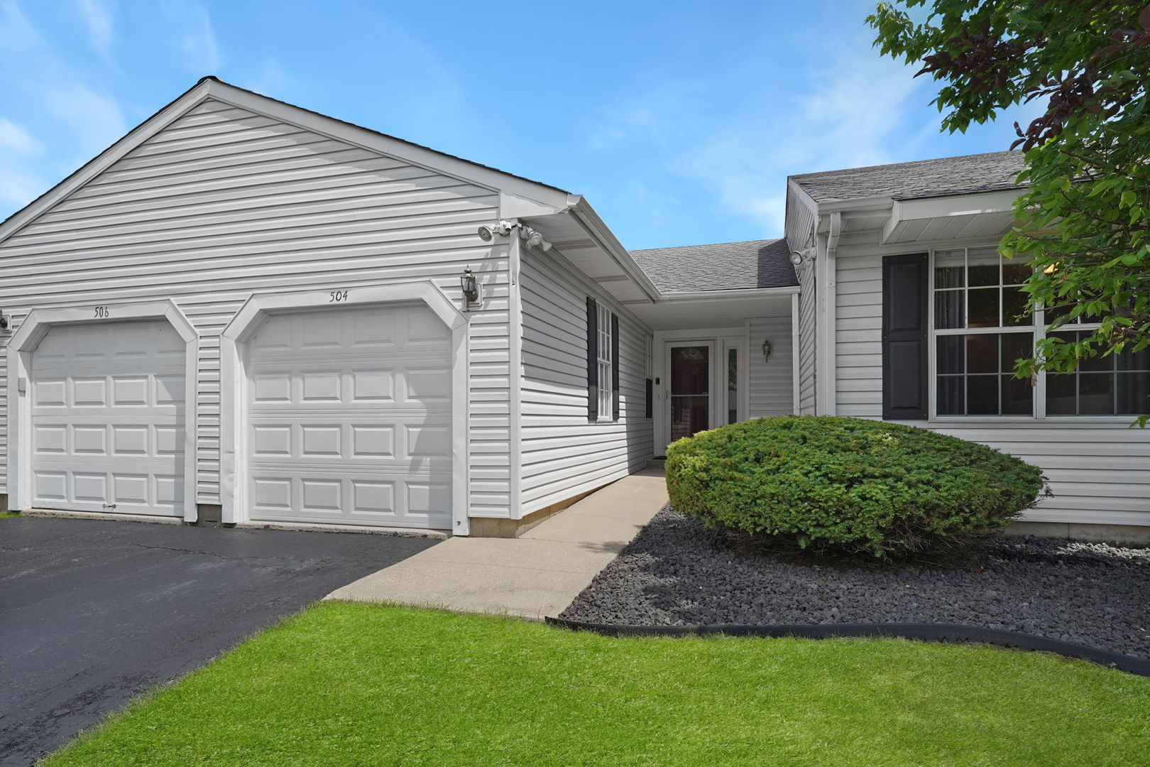 504 Lyon Drive Property Photo 1
