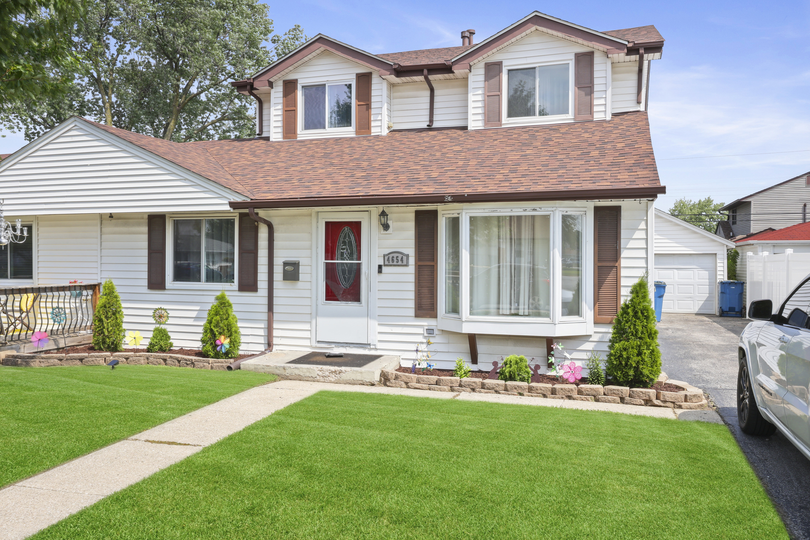4654 W 89th Place Property Photo 1