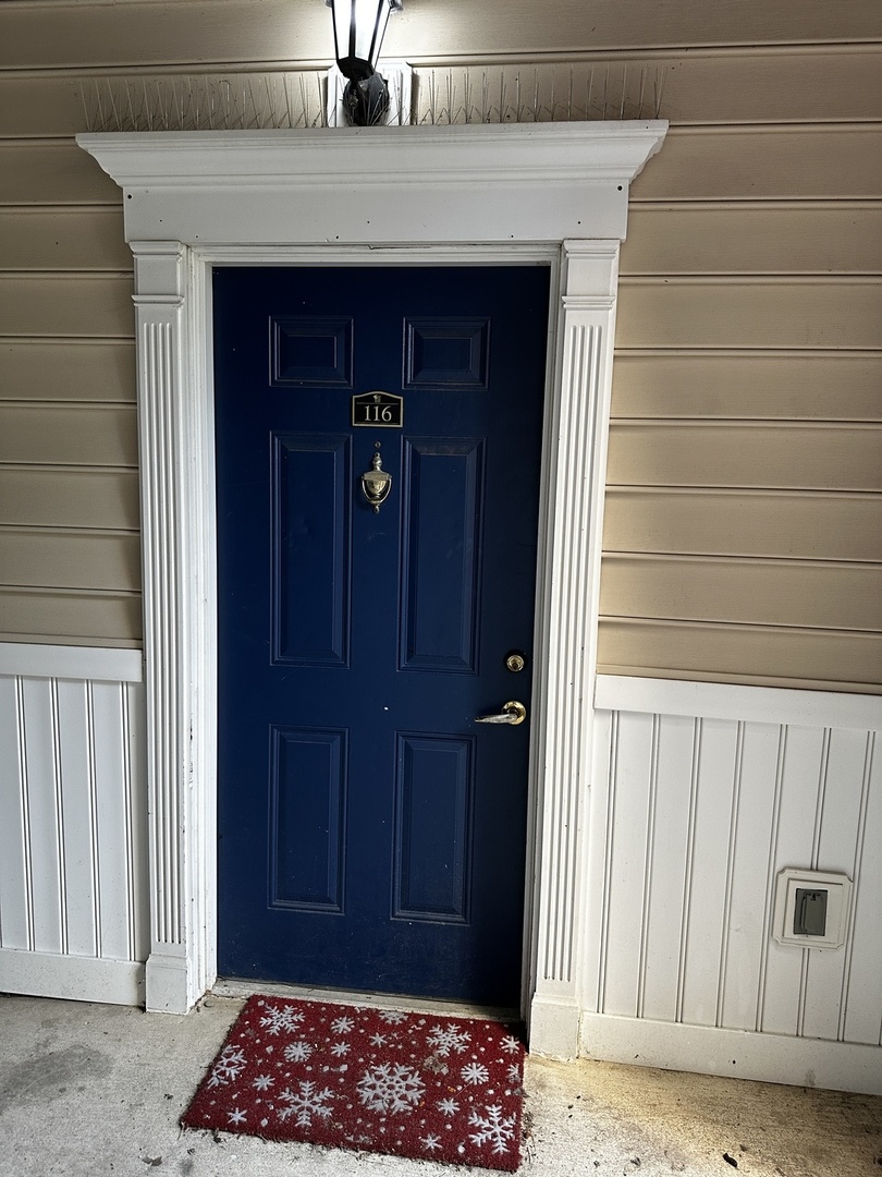 1903 N Lincoln Avenue 116 Property Photo 2