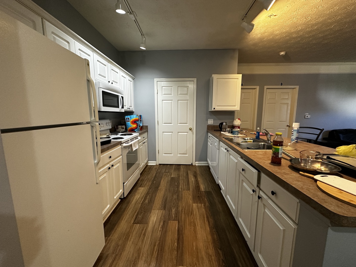 1903 N Lincoln Avenue 116 Property Photo 4