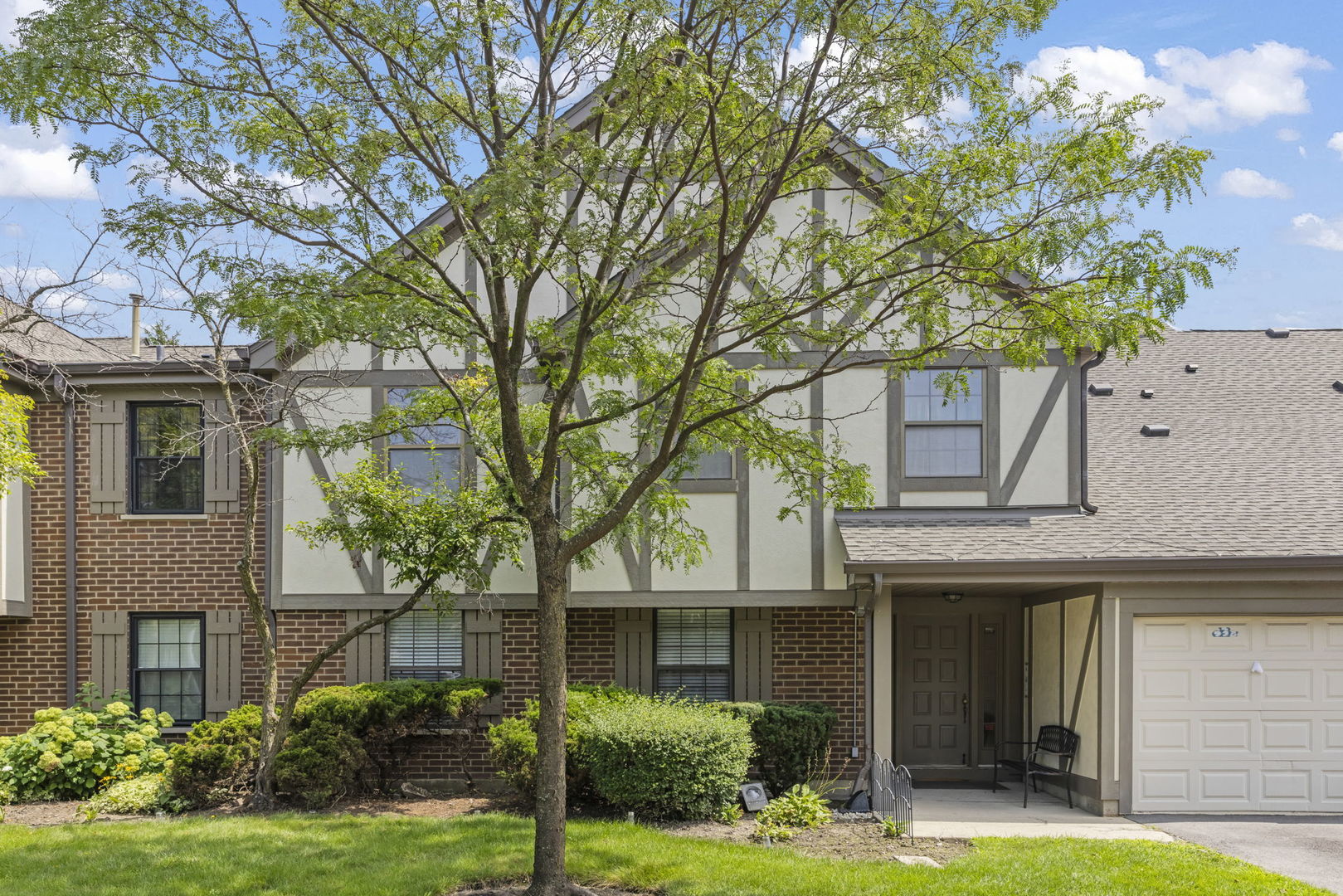 340 Essex Court B