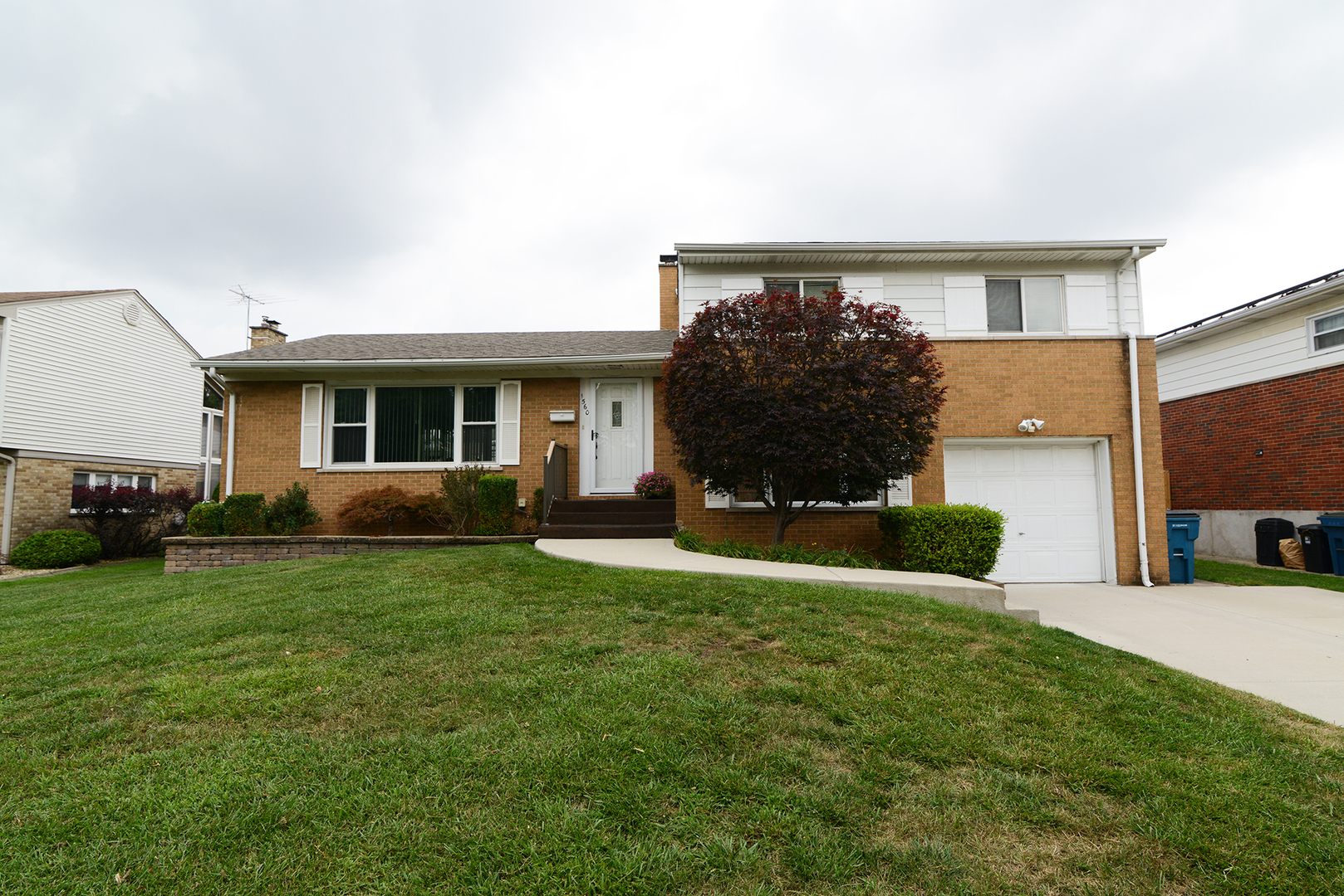1560 Lee Avenue Property Photo 1