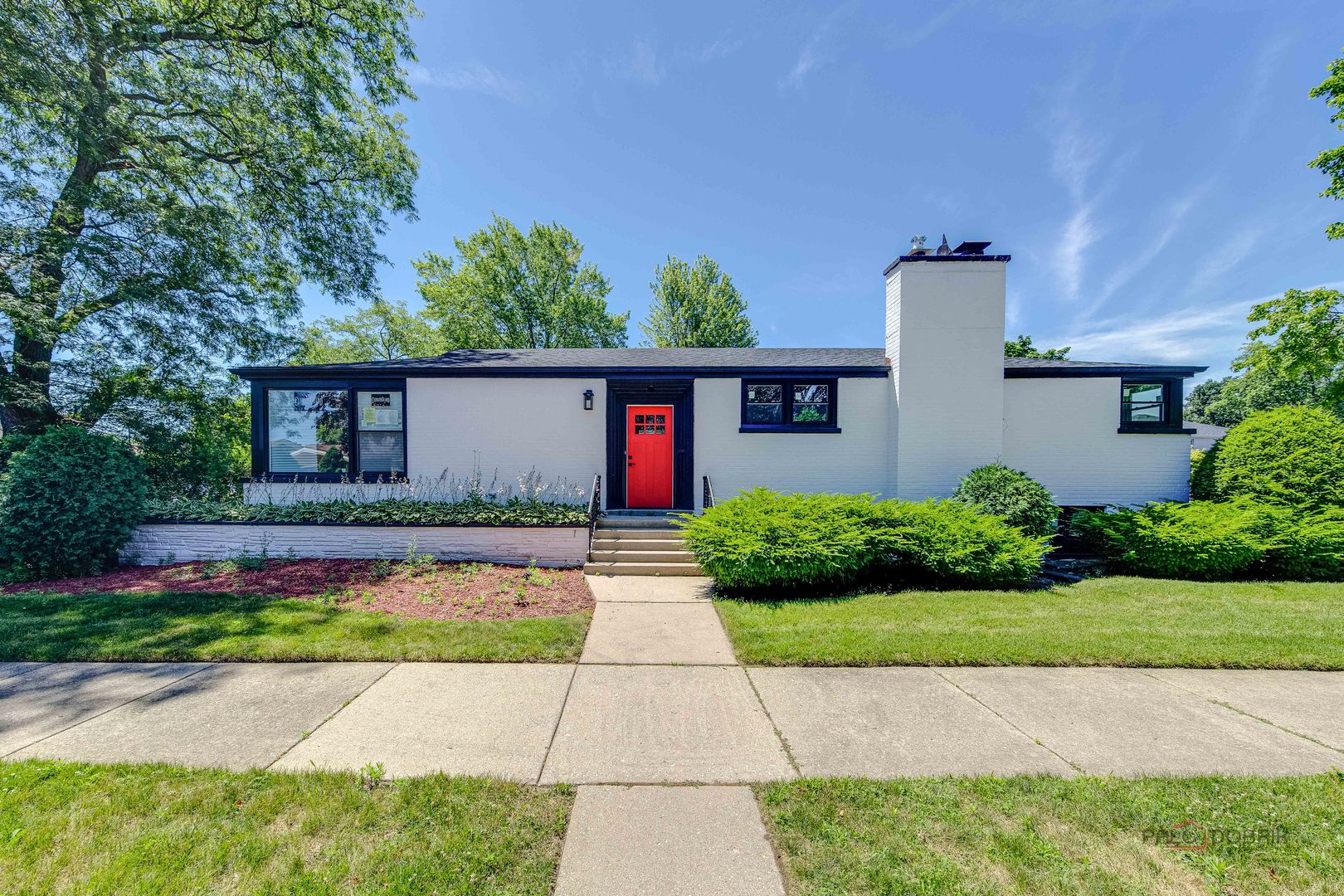 4021 W Estes Avenue Property Photo 1