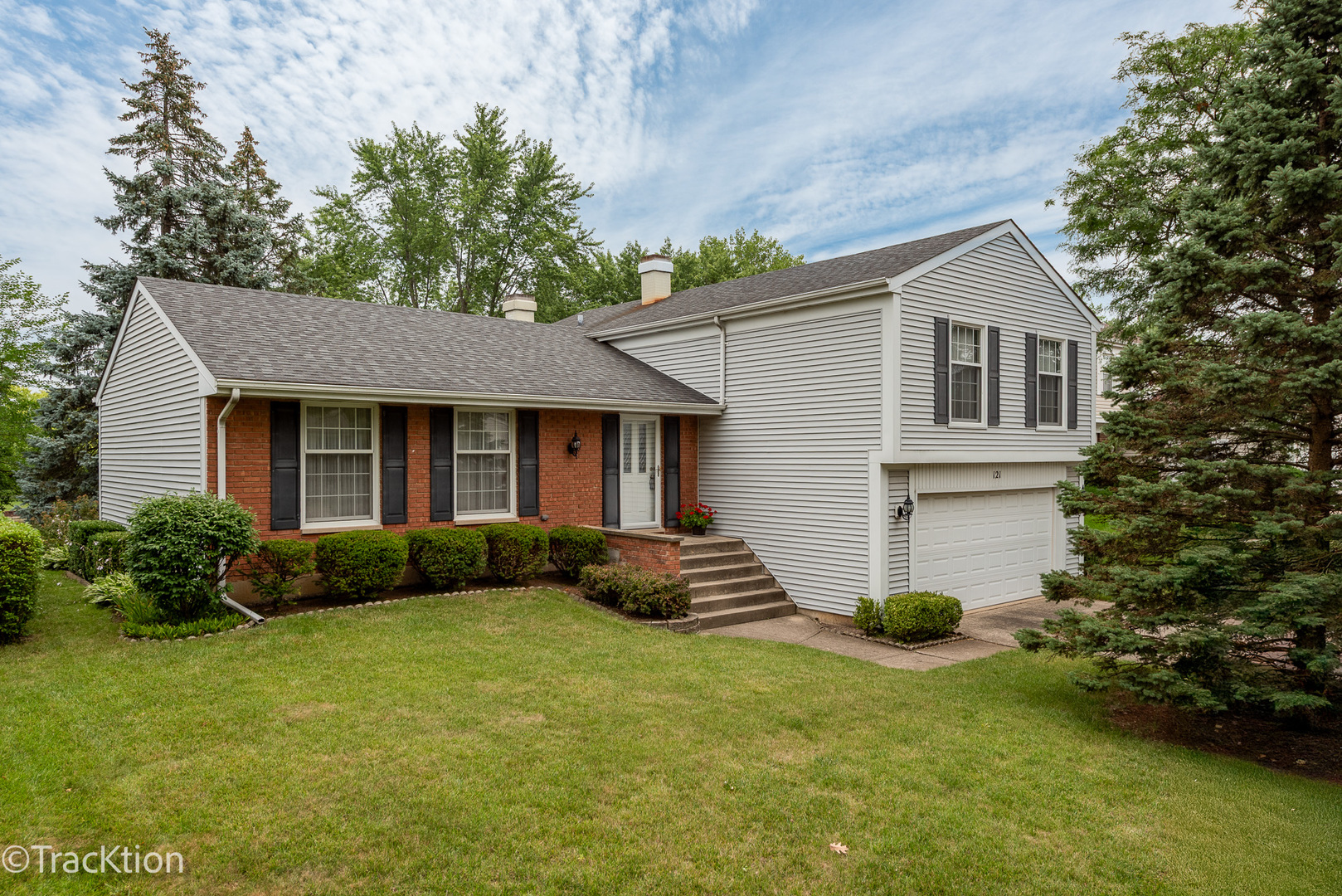 121 N Walnut Lane Property Photo 1