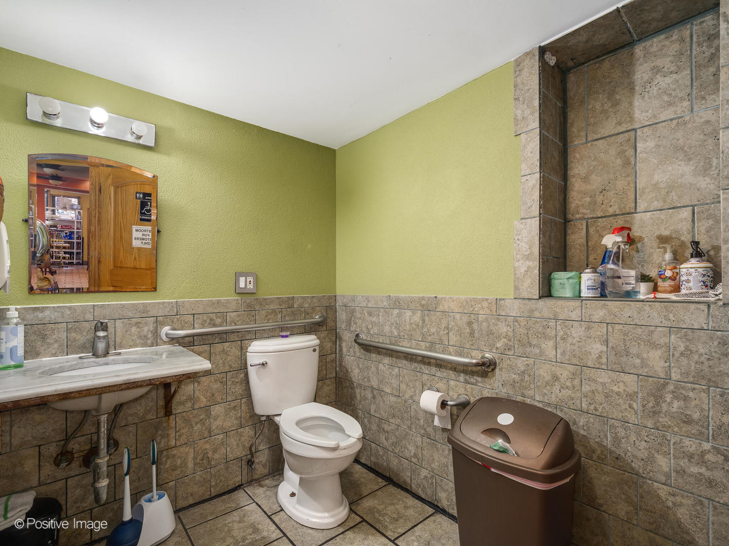 1517 W Taylor Street Property Photo 6