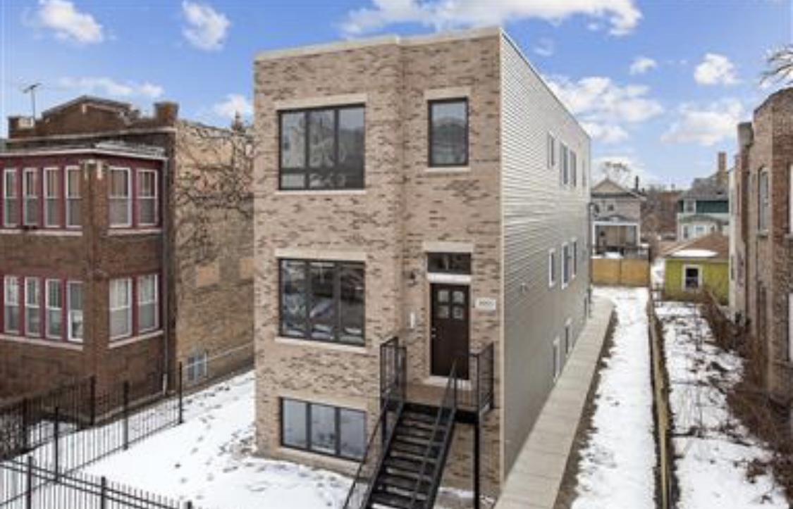5955 W Superior Street G Property Photo 1