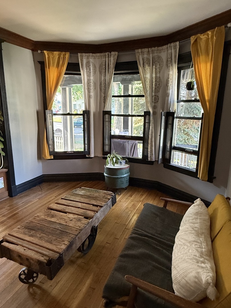 3751 W 63rd Place Property Photo 5