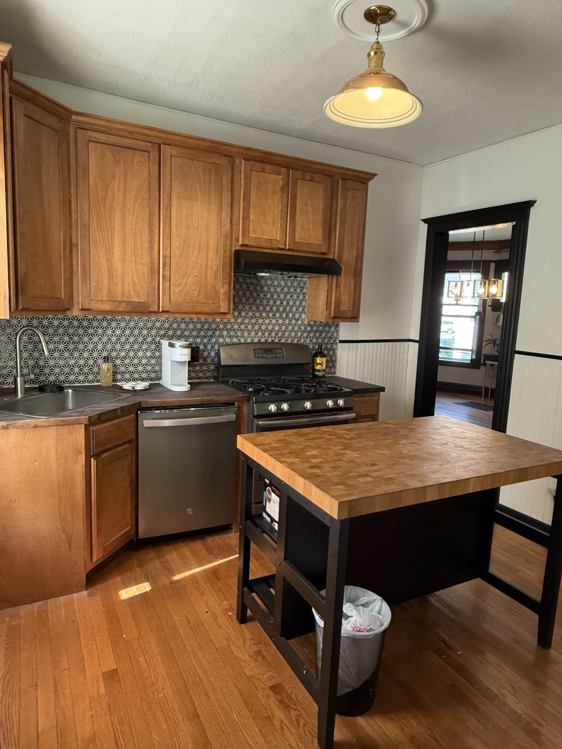 3751 W 63rd Place Property Photo 9