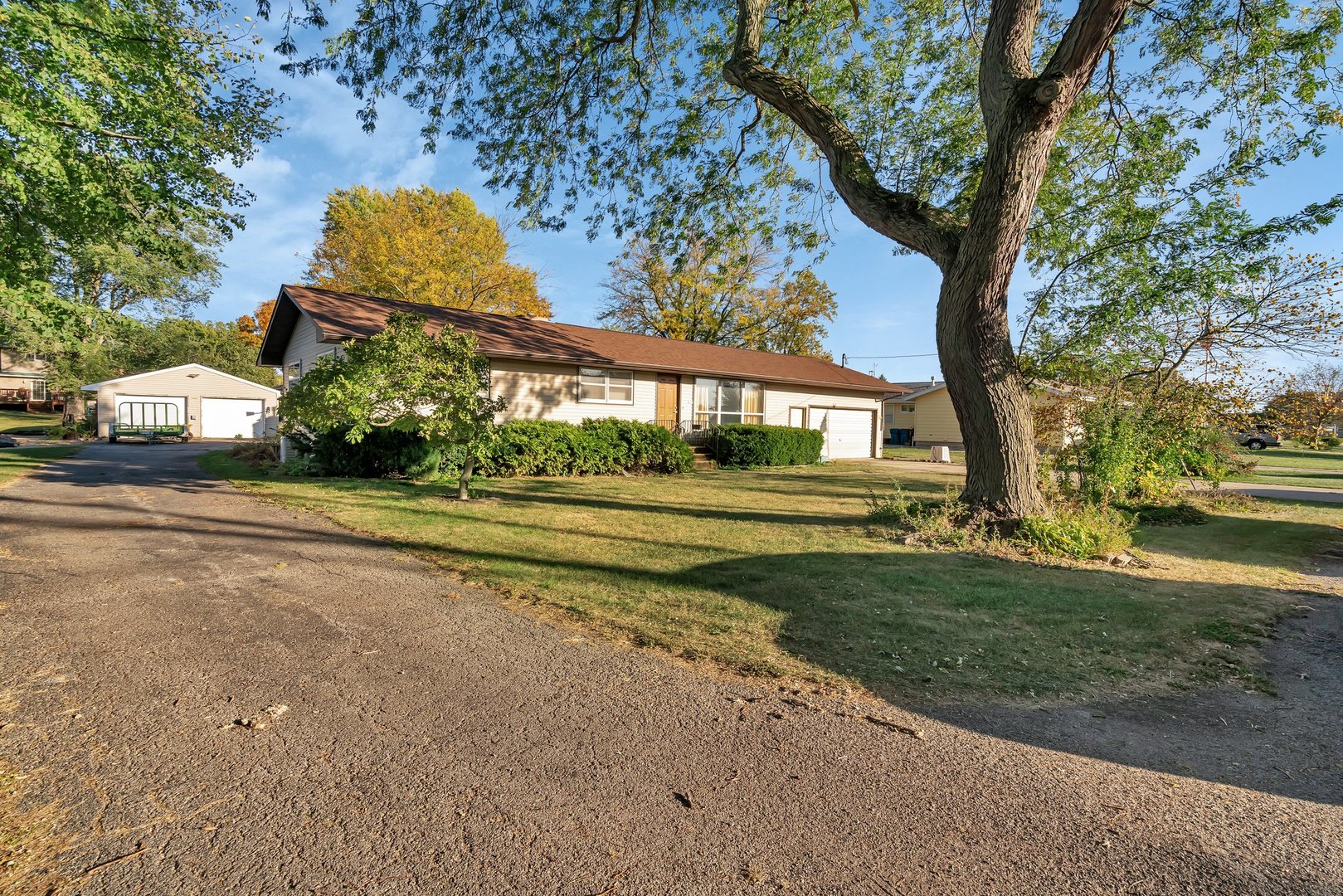 515 4th Street Property Photo 1