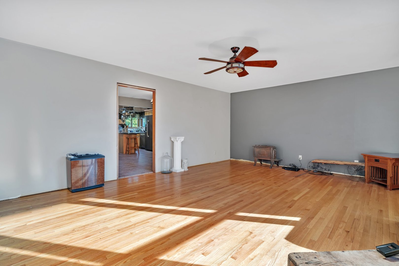 515 4th Street Property Photo 3