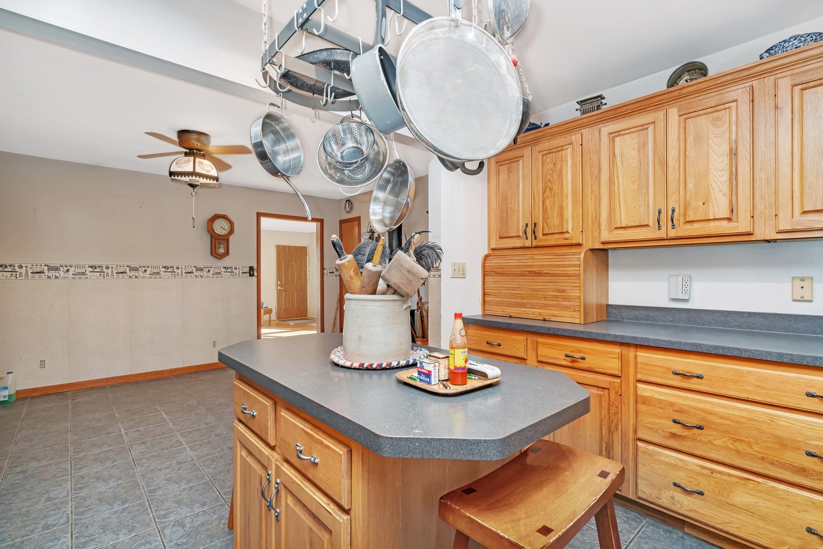 515 4th Street Property Photo 8