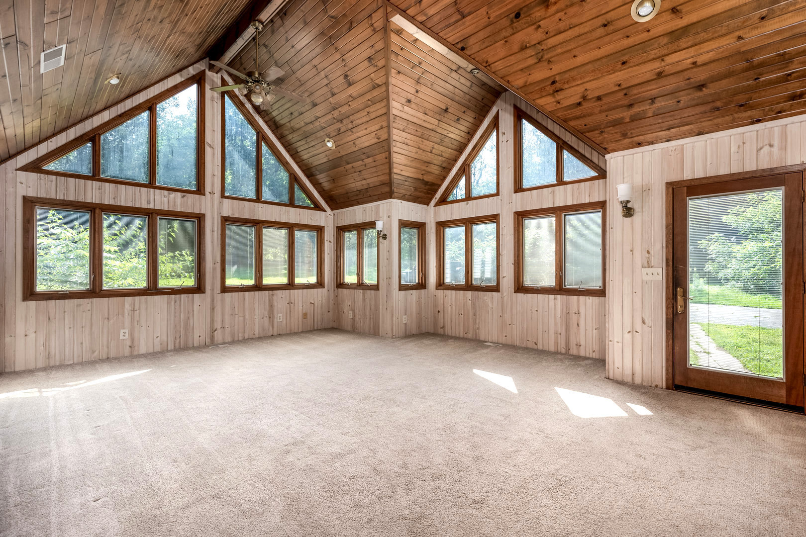 10386 B Fox River Drive Property Photo 9