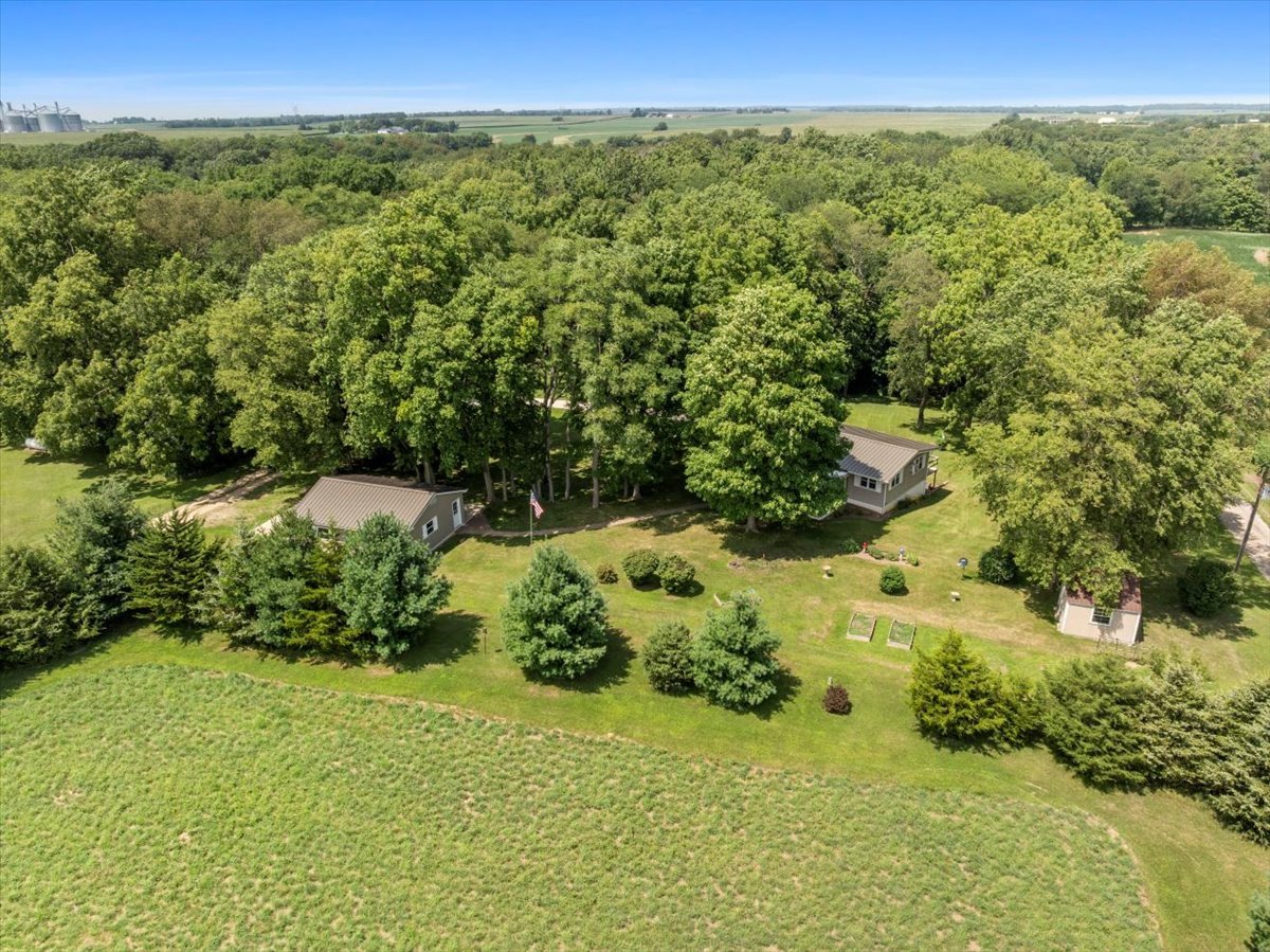 15938 E 550 North Road Property Photo 1