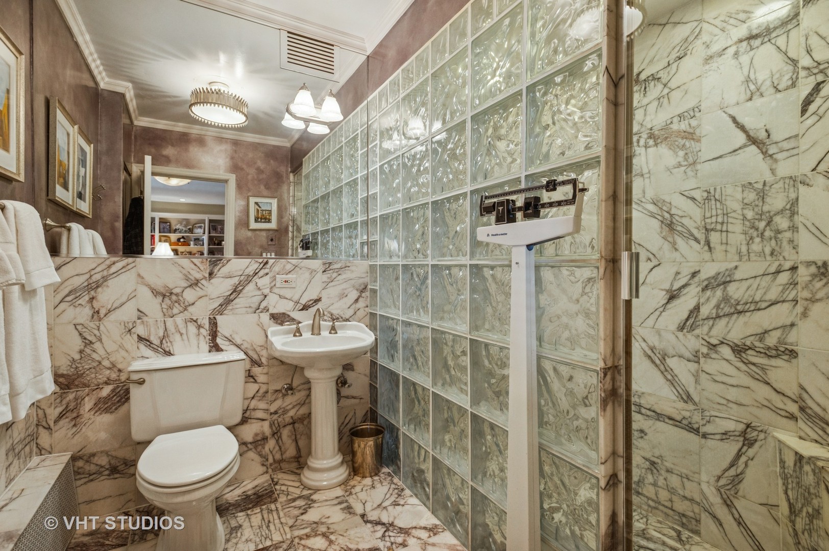 20 E Cedar Street 8b Property Photo 22