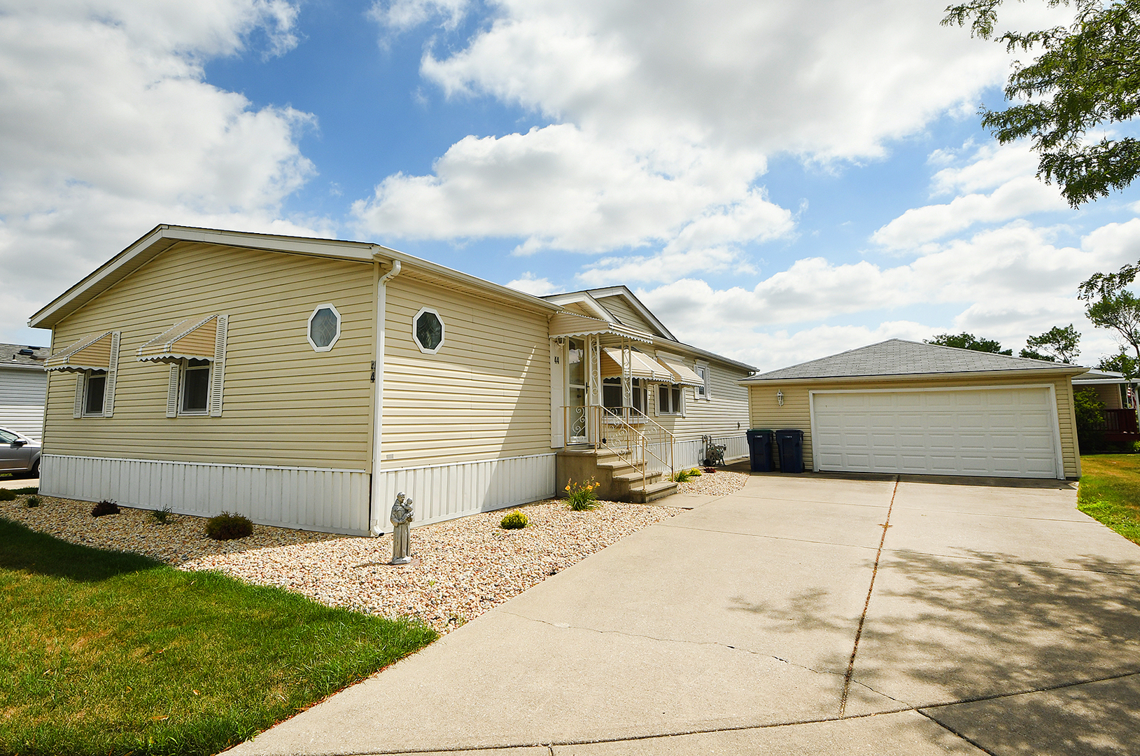 44 Petunia Circle Property Photo 1