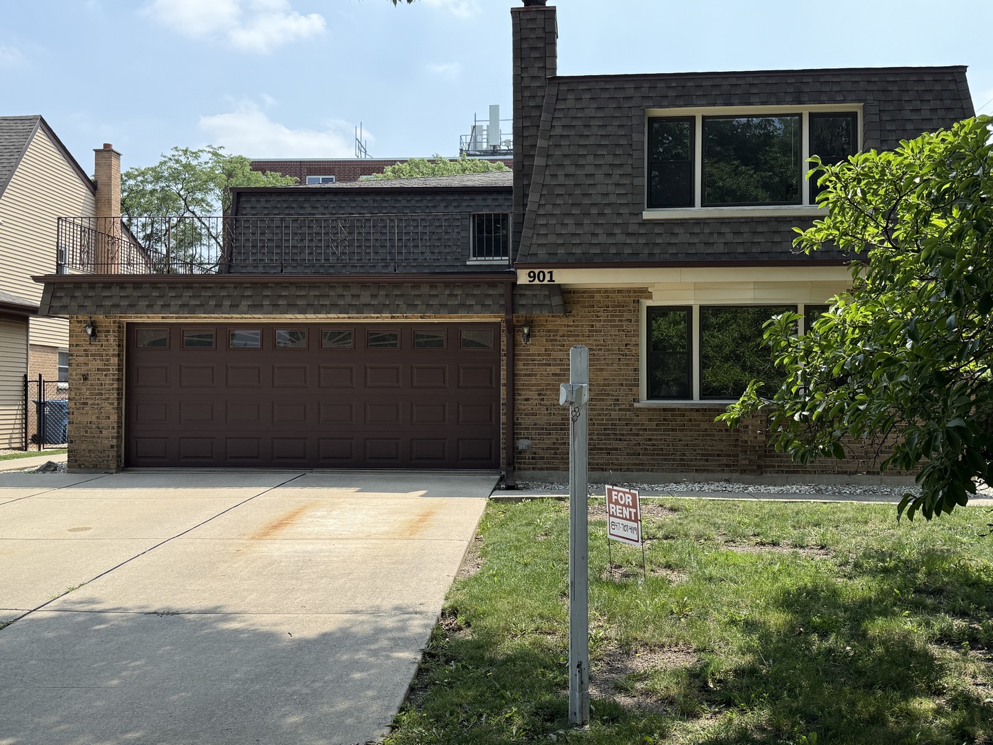 901 E Ardyce Lane 2 Property Photo 1