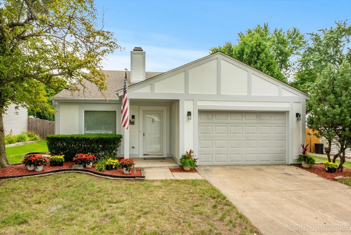 2s467 Cherice Drive Property Photo 1
