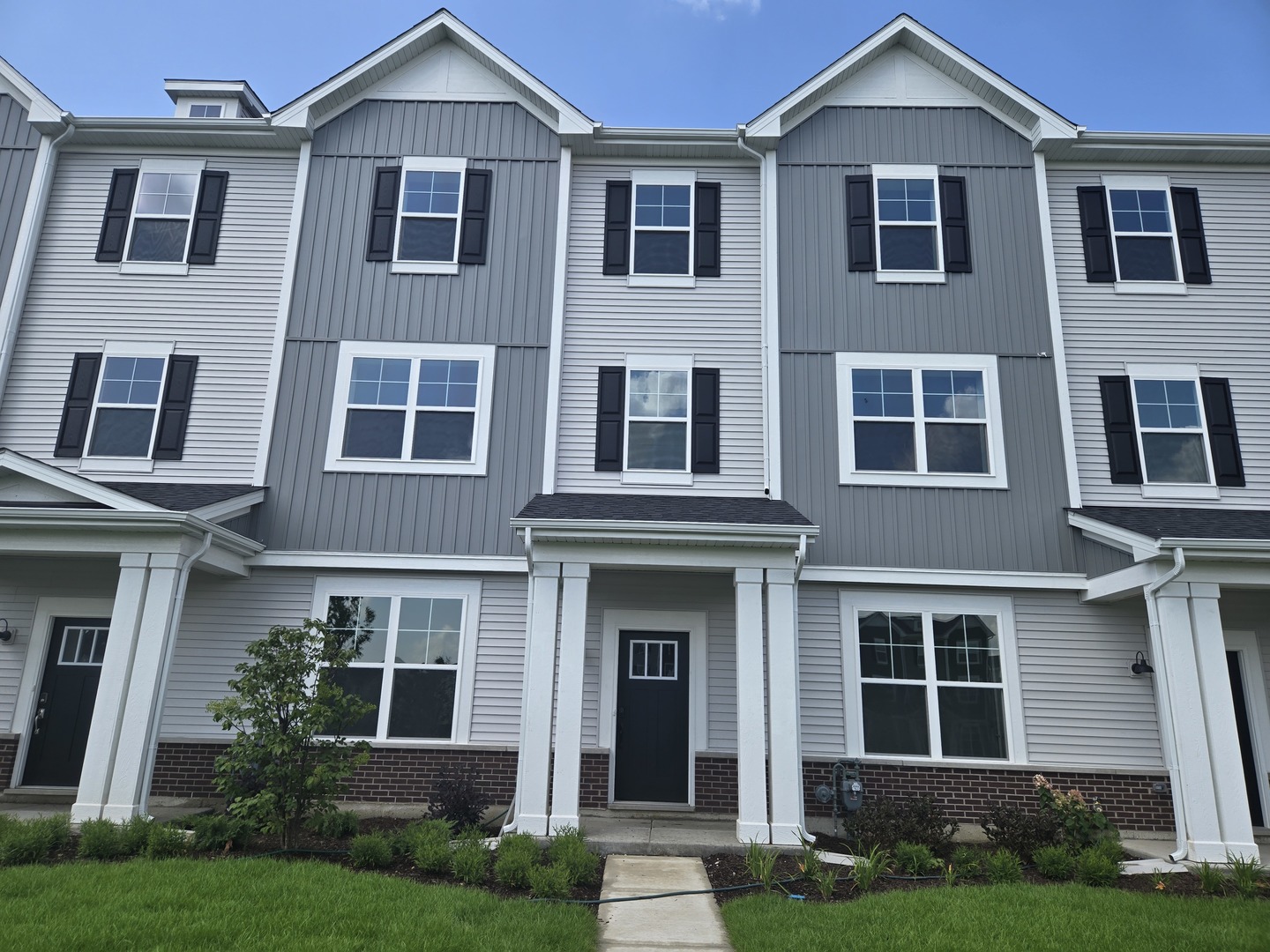 4509 Chelsea Manor Circle Property Photo 1