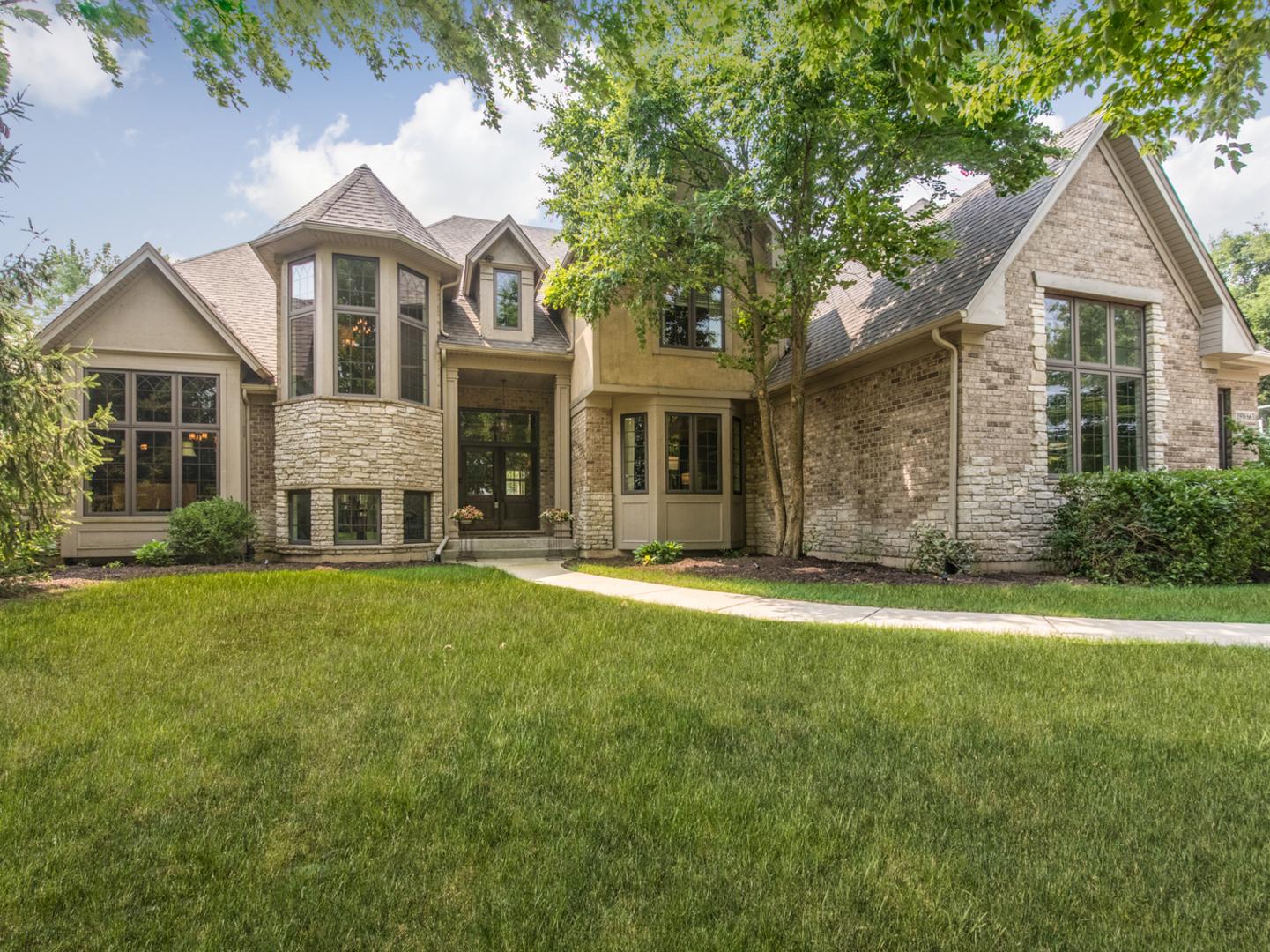 39w663 Henry David Thoreau Place Property Photo 1