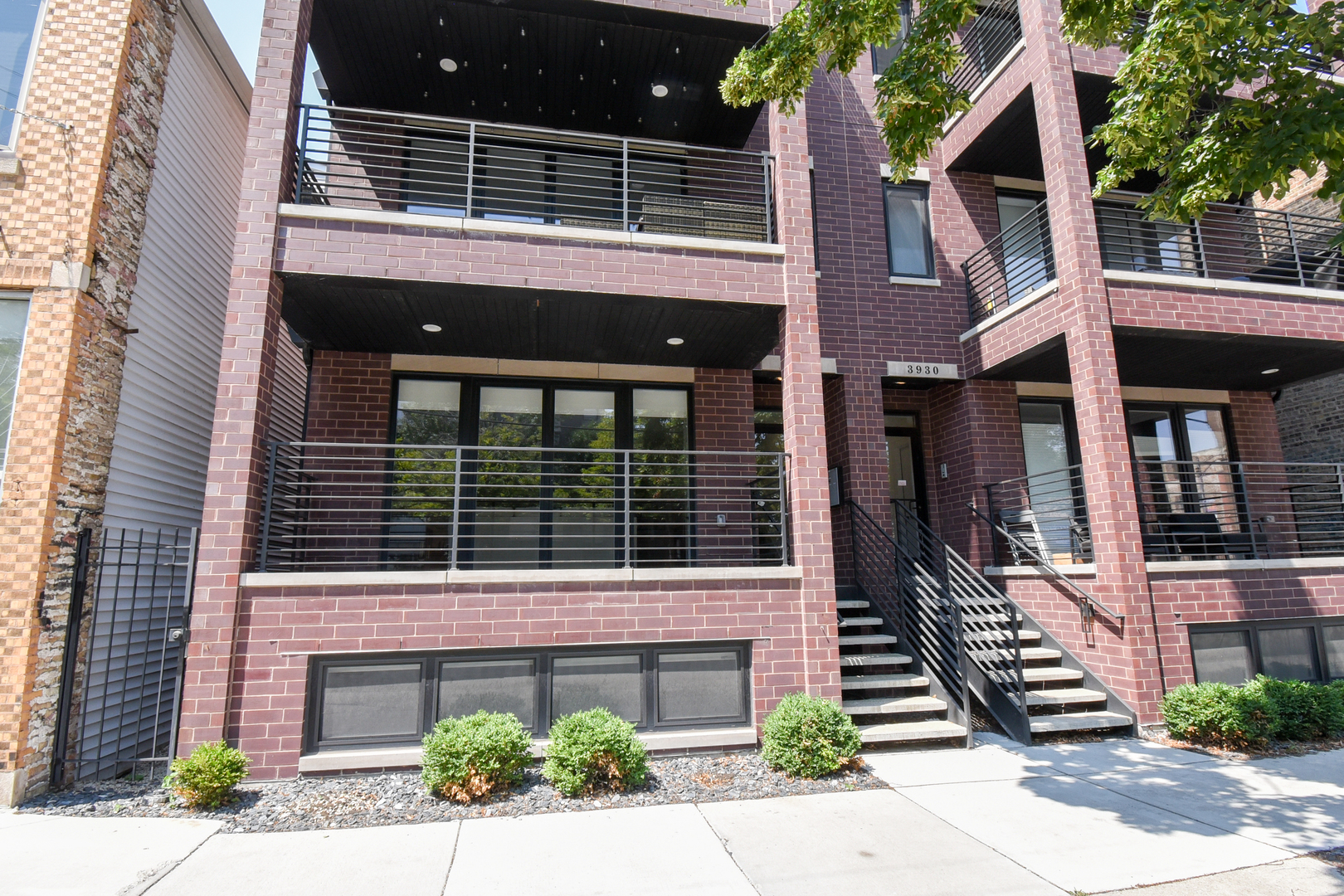 3928 N Ashland Avenue 1 Property Photo 1