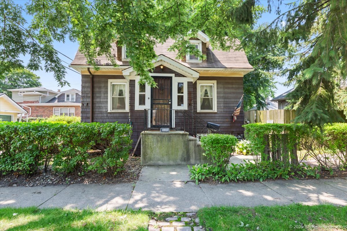 13346 Irving Avenue Property Photo 1