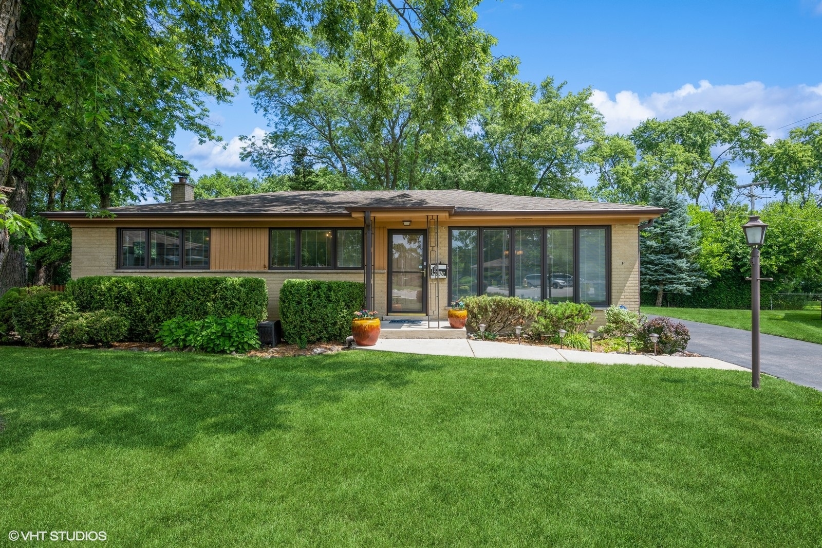 2530 Donald Court Property Photo 1