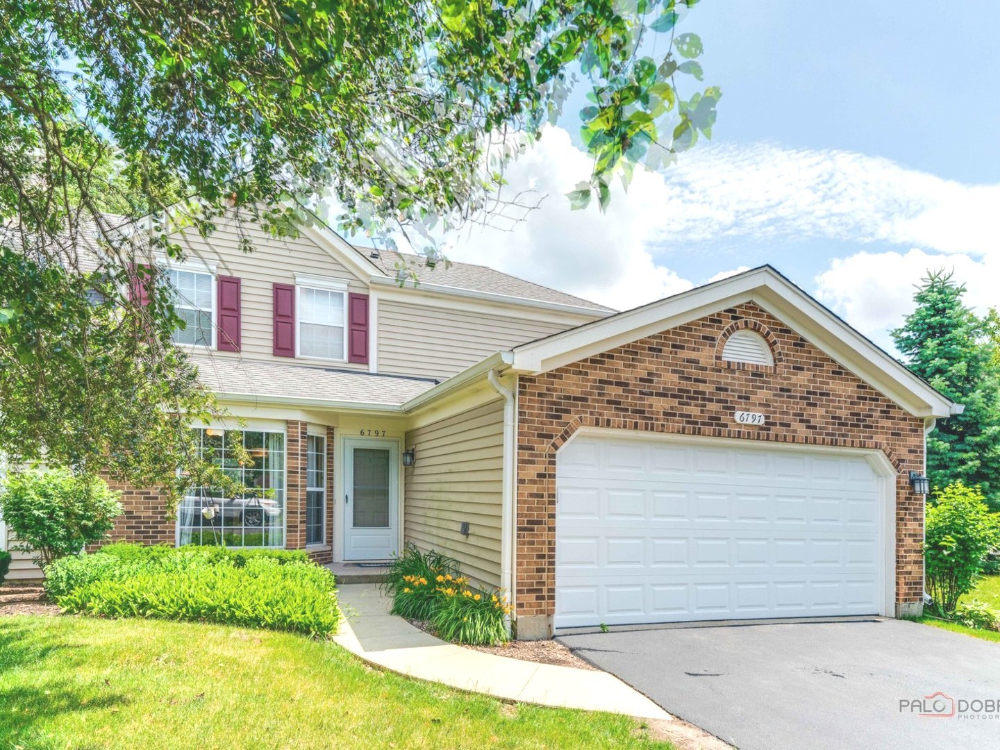 6797 Roanoake Court Property Photo 1