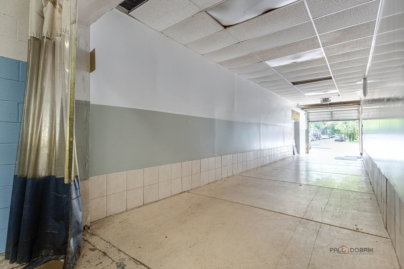 3445 N Pulaski Road Property Photo 8