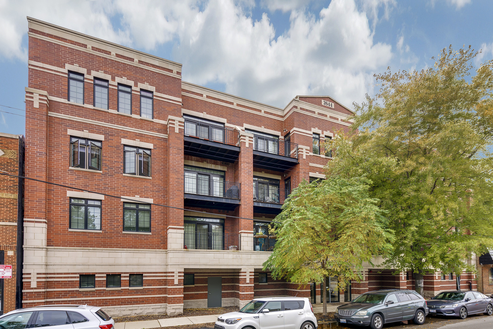 3844 N Ashland Avenue 21