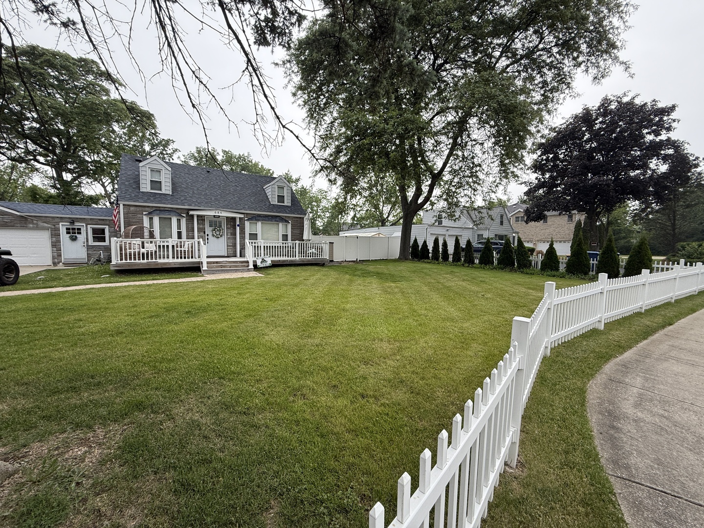 684 Pfingsten Road Property Photo 1