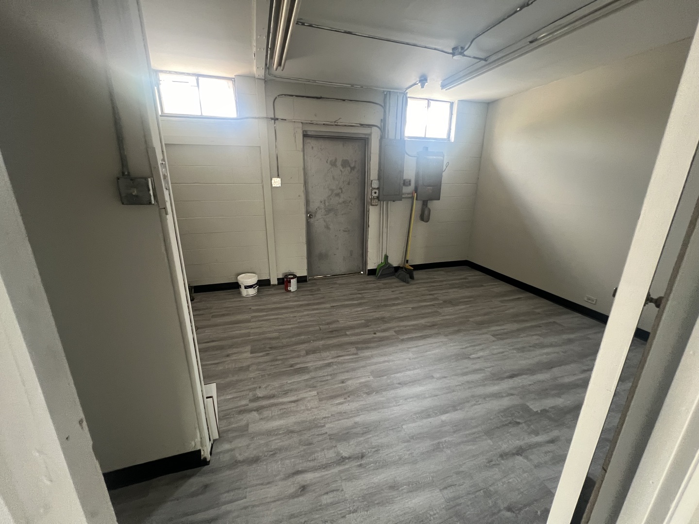 49 E Fullerton Avenue Property Photo 11
