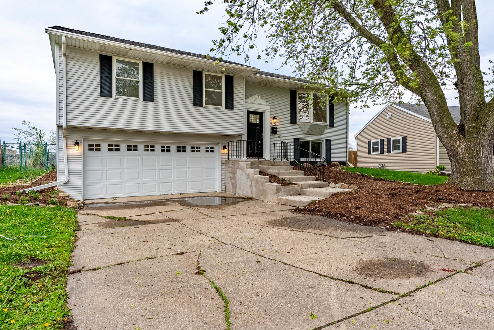 105 Meadows Court Property Photo 1